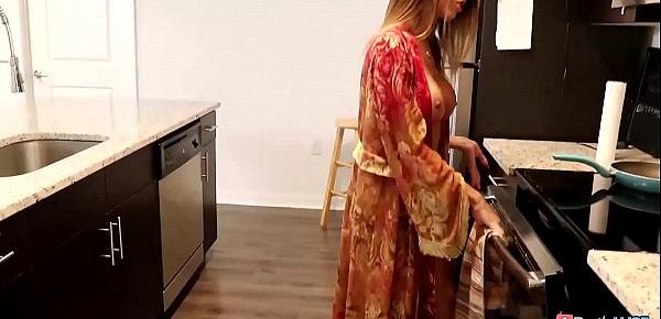  Dava Foxx Gets Fucked in the Kitchen by a Big Dick